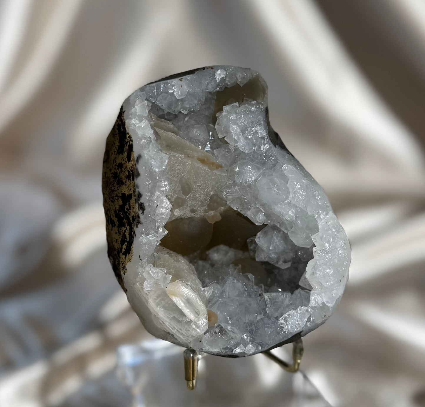 Calcite and Botryoidal Flourite on Quartz