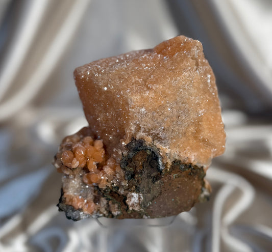 Stellerite Coated Calcite