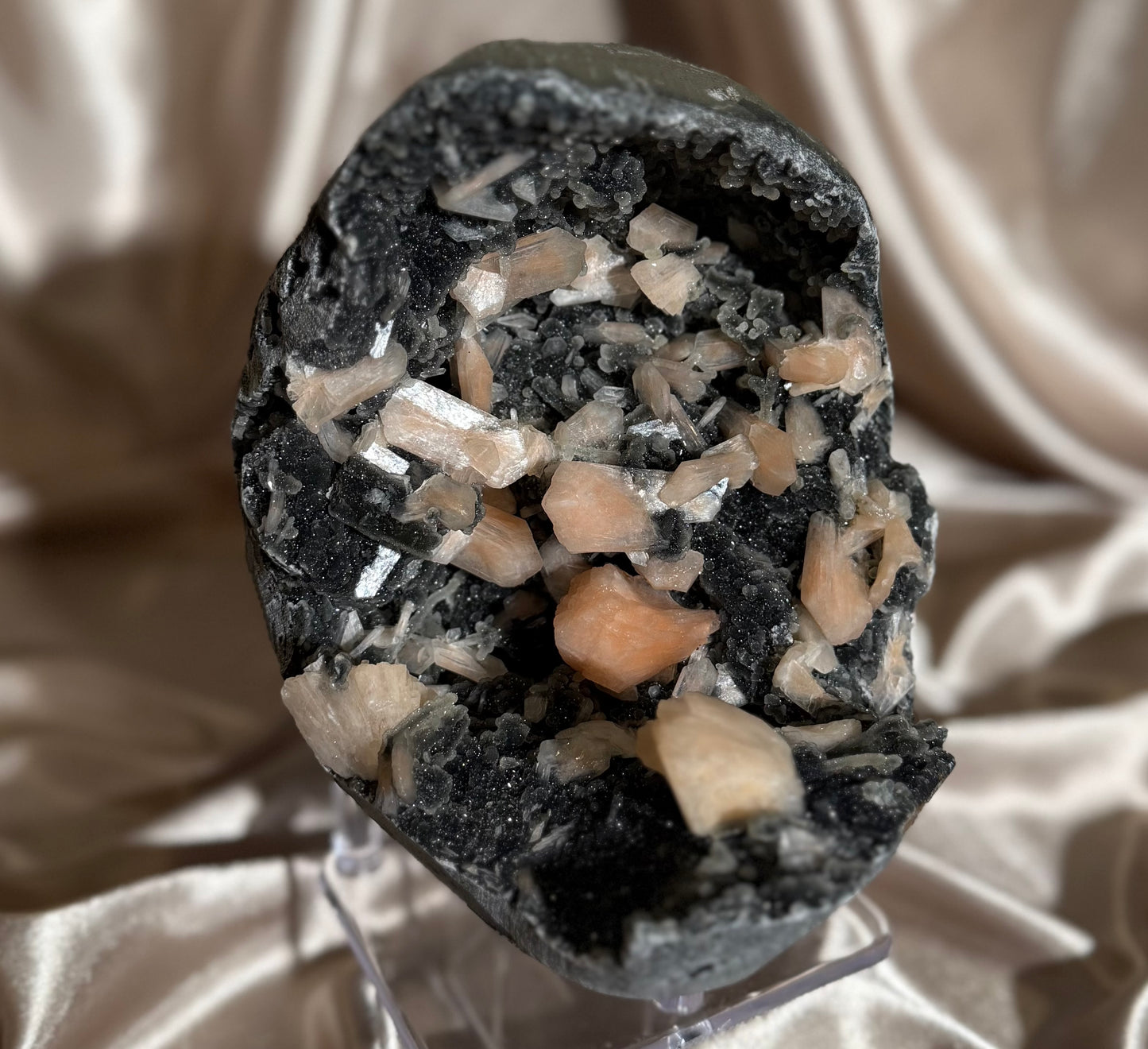 Black Chalcedony with Heulandite B