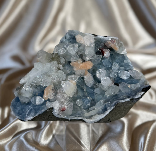 Blue Chalcedony with Apophyllite G