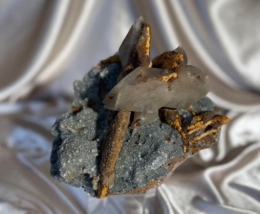 ‘Toadstool Pocket’ Gyrolite on Green Chalcedony D