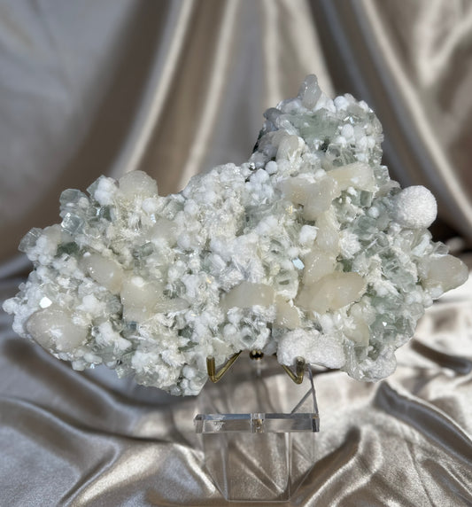 “Sage bloom” Apophyllite and Gryolite A
