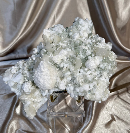 “Sage bloom” Apophyllite with Gyrolite E