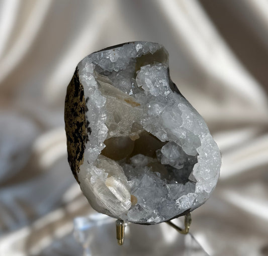 Calcite and Botryoidal Flourite on Quartz