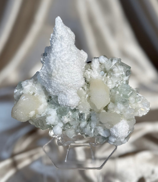 “Sage bloom” Apophyllite with Gyrolite F