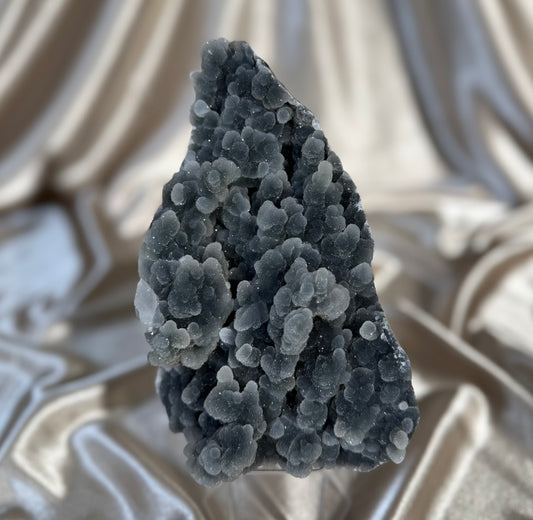 “Frosted pocket” Black Chalcedony K