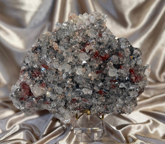 Red Heulandite on Diamond Apophyllite A