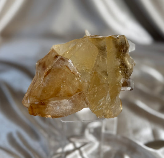 Honey Calcite Formation