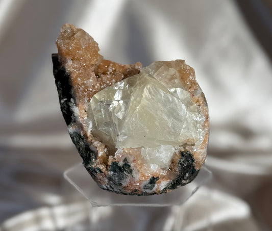 Stellerite with Calcite A